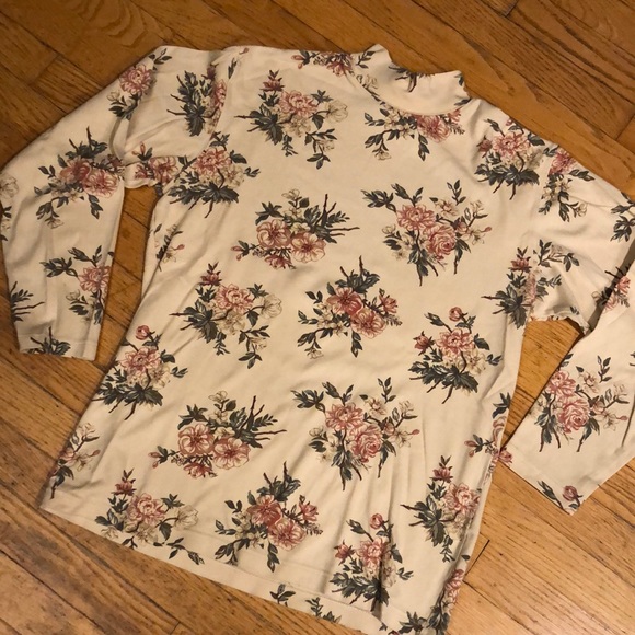 Eddie Bauer Tops - ❄️VINTAGE EDDIE BAUER FLORAL MOCK TURTLENECK❄️
